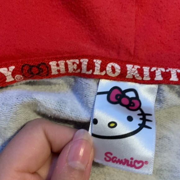 hi im trying to do a closet clean-out to buy new clothes! - Picture 3 of 4